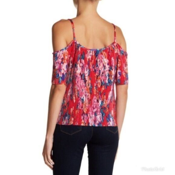 H.I.P. Womens Pink Floral Cold Shoulder Short Sleeve Crinkle Blouse Sz XS New - Picture 2 of 9